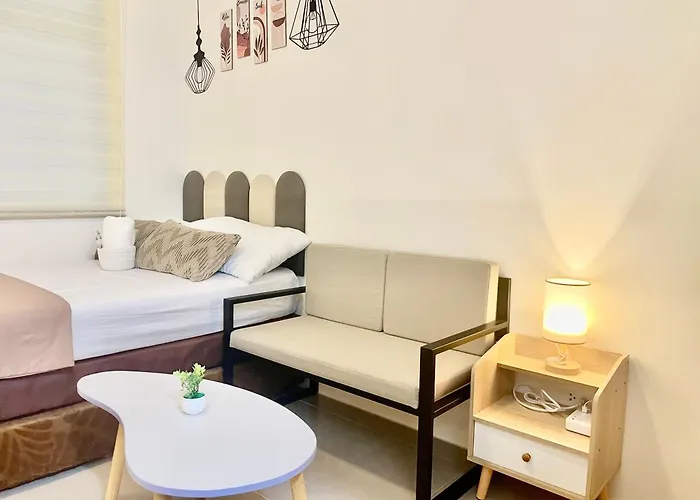 Sky Condotel Staycation Hostel *